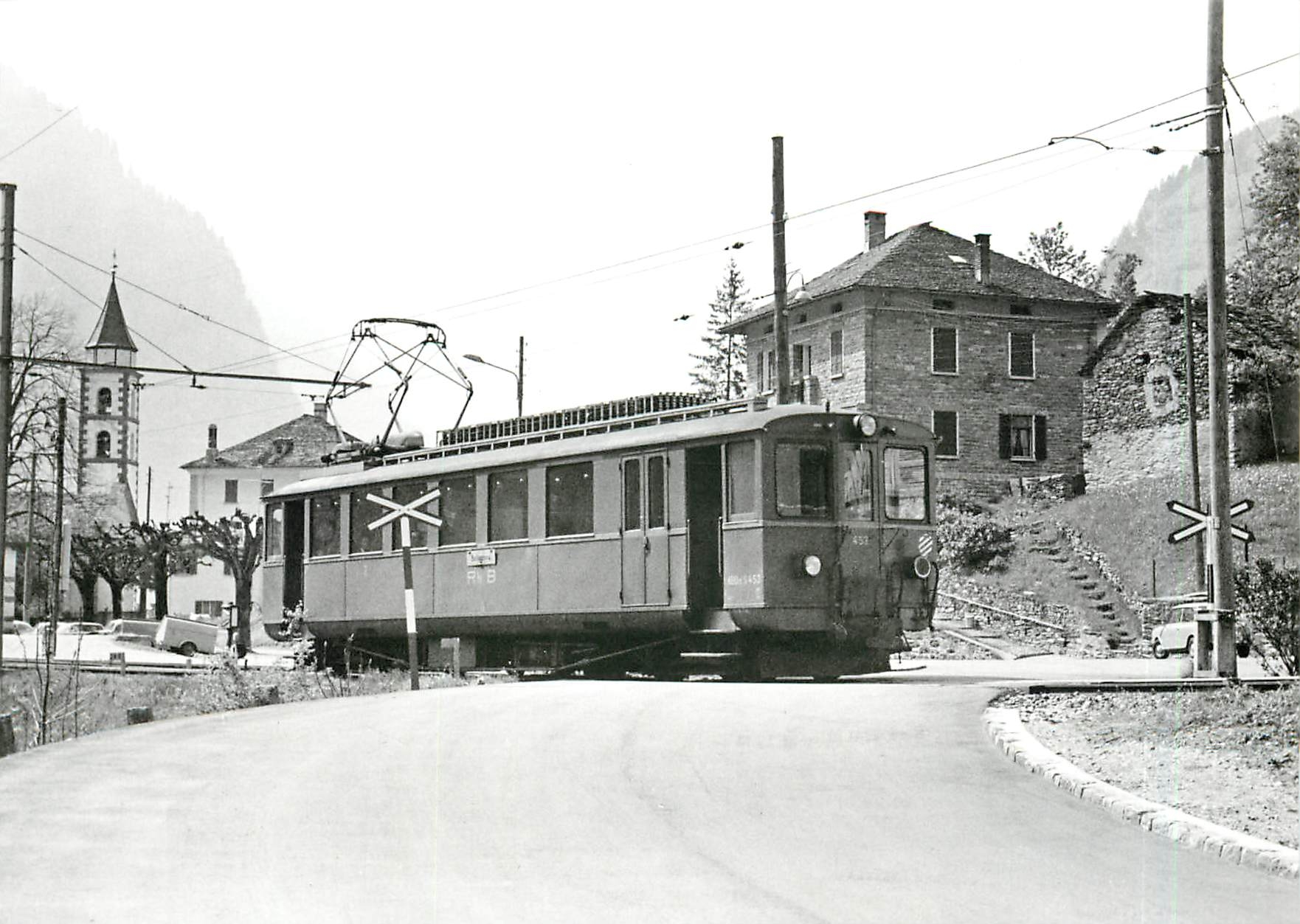CPM Automitrice pour Bellinzona arrivant à Soazza