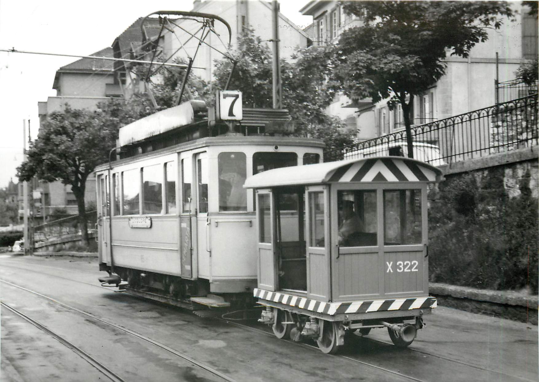 CPM Der TN-Schienenputzwagen X 322 wurde periodisch den Trams aller Linien angehangt wie der zur Cha