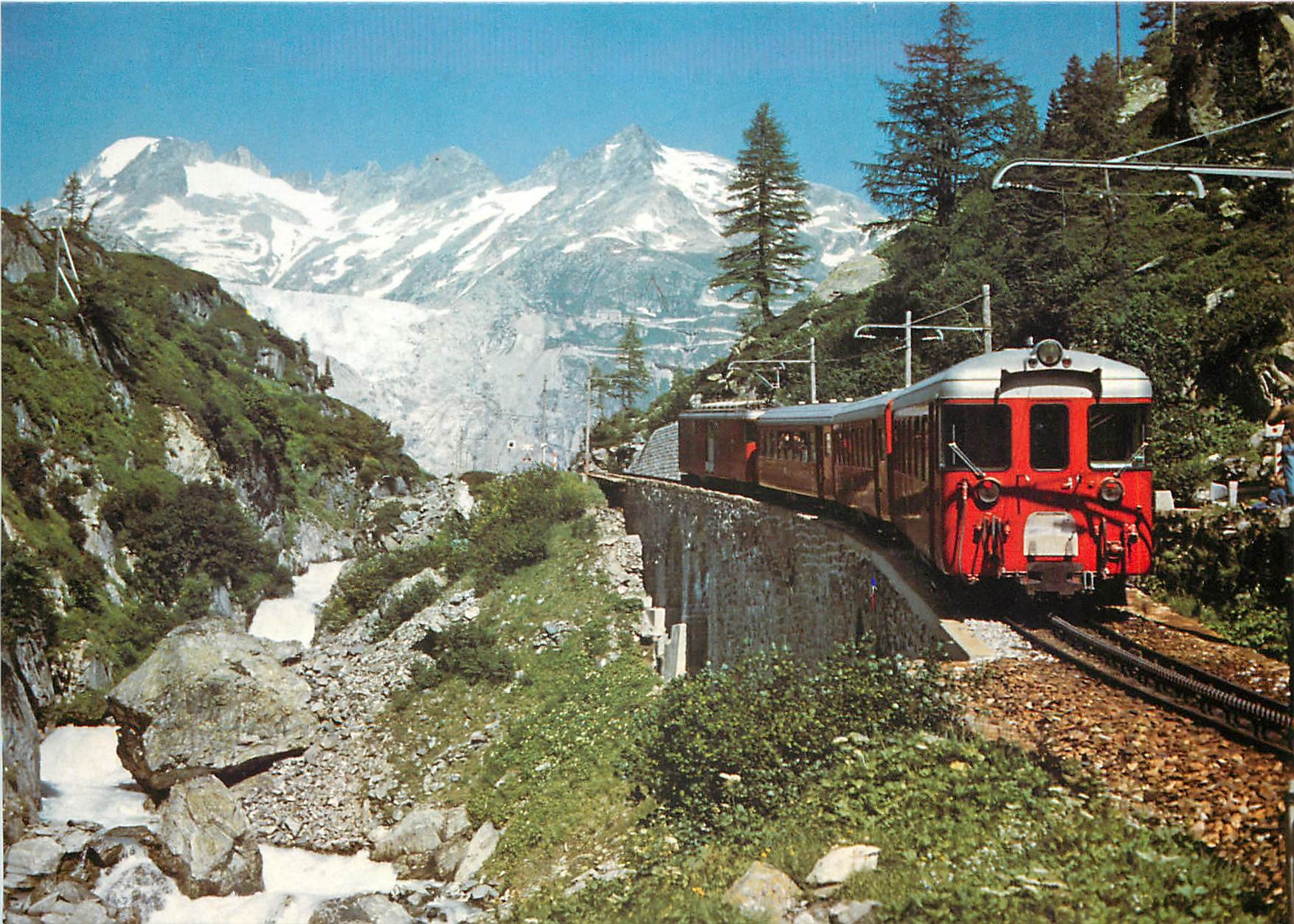 CPM Furka-Oberalp Bahn-Pendelzug vor dem beruhmten Rhone giestscher am 23