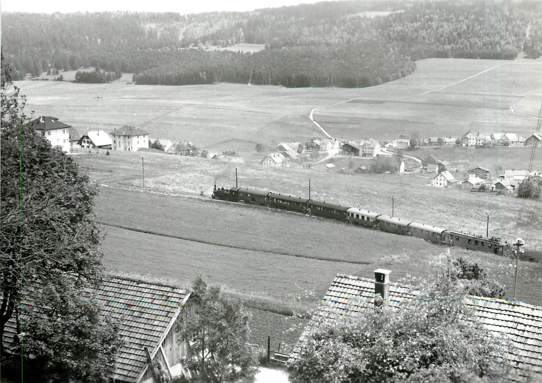 CPM Traction vapeur et "pousse" électrique près de Tramelan 10.6.1951