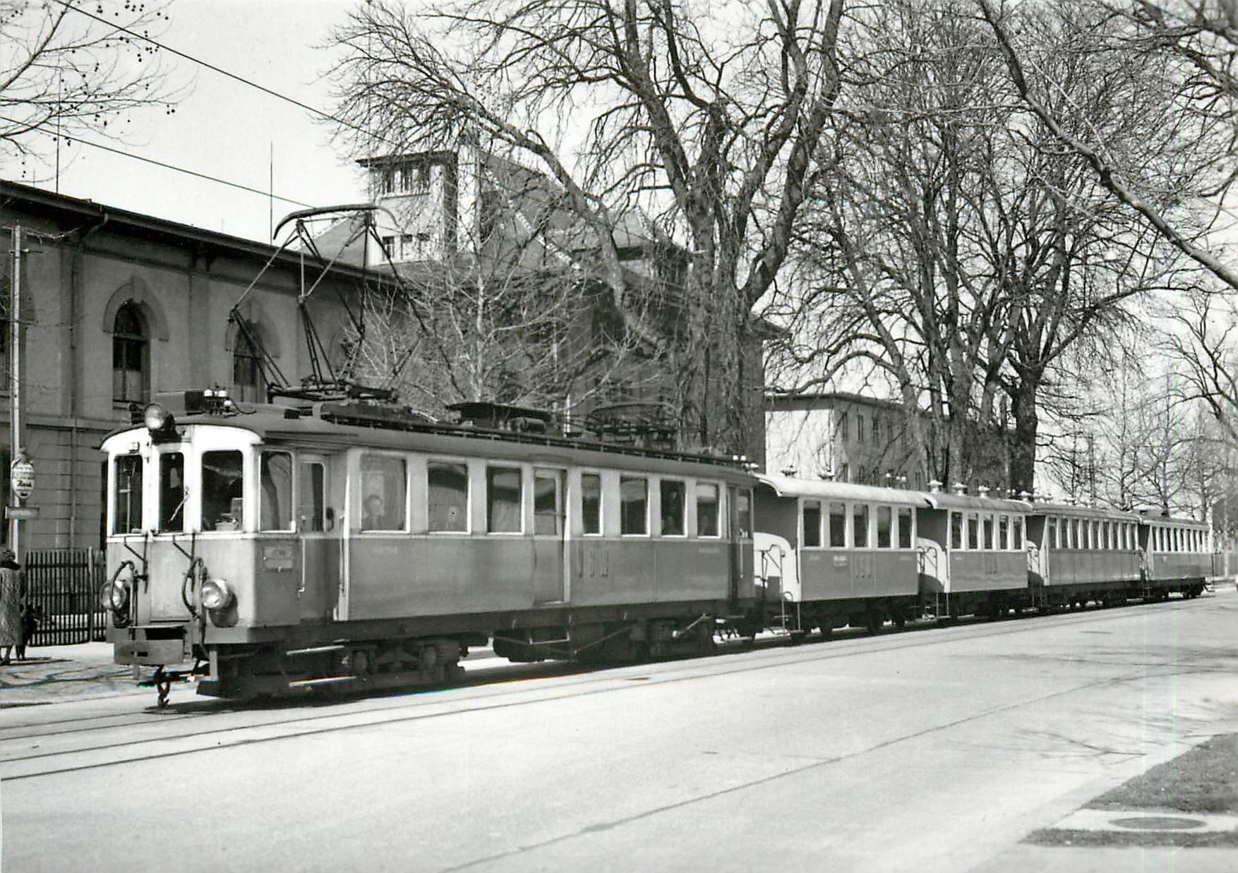 CPM Bern Militarplatz  be 4/4 35   B2 51  B2 50  B10photo J-J Meltzer