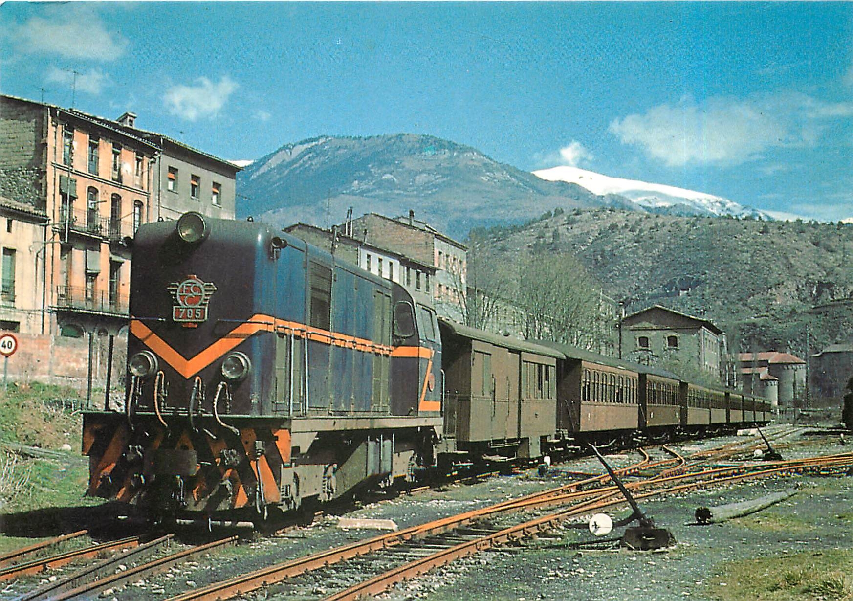 CPM Locomotora diesel electrica n°705
