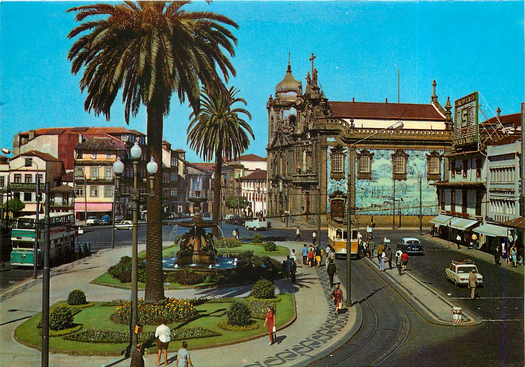 CPM Place Gomes Teixeira  Fontaine des Lobes et Eglise duCarmo