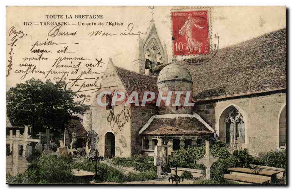 Trégastel — Un coin de l'Église — Toute la Bretagne