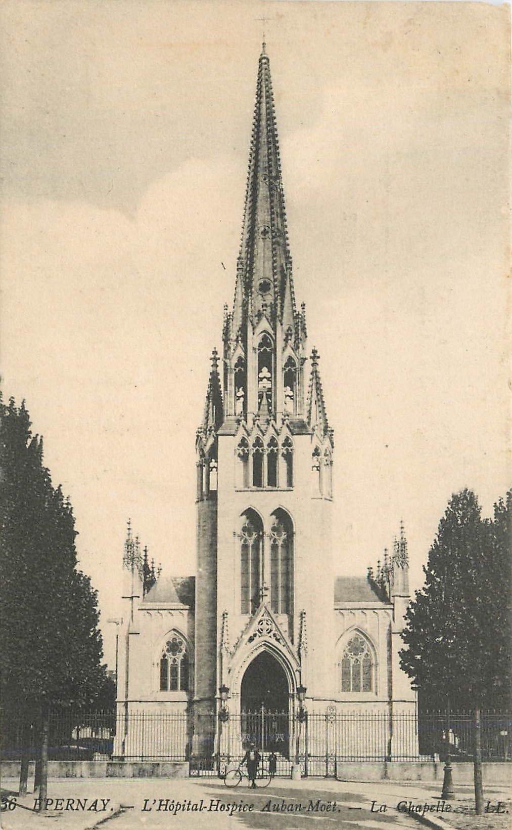 CPA EPERNAY-L'Hopital-Hospice Auban-Moel)