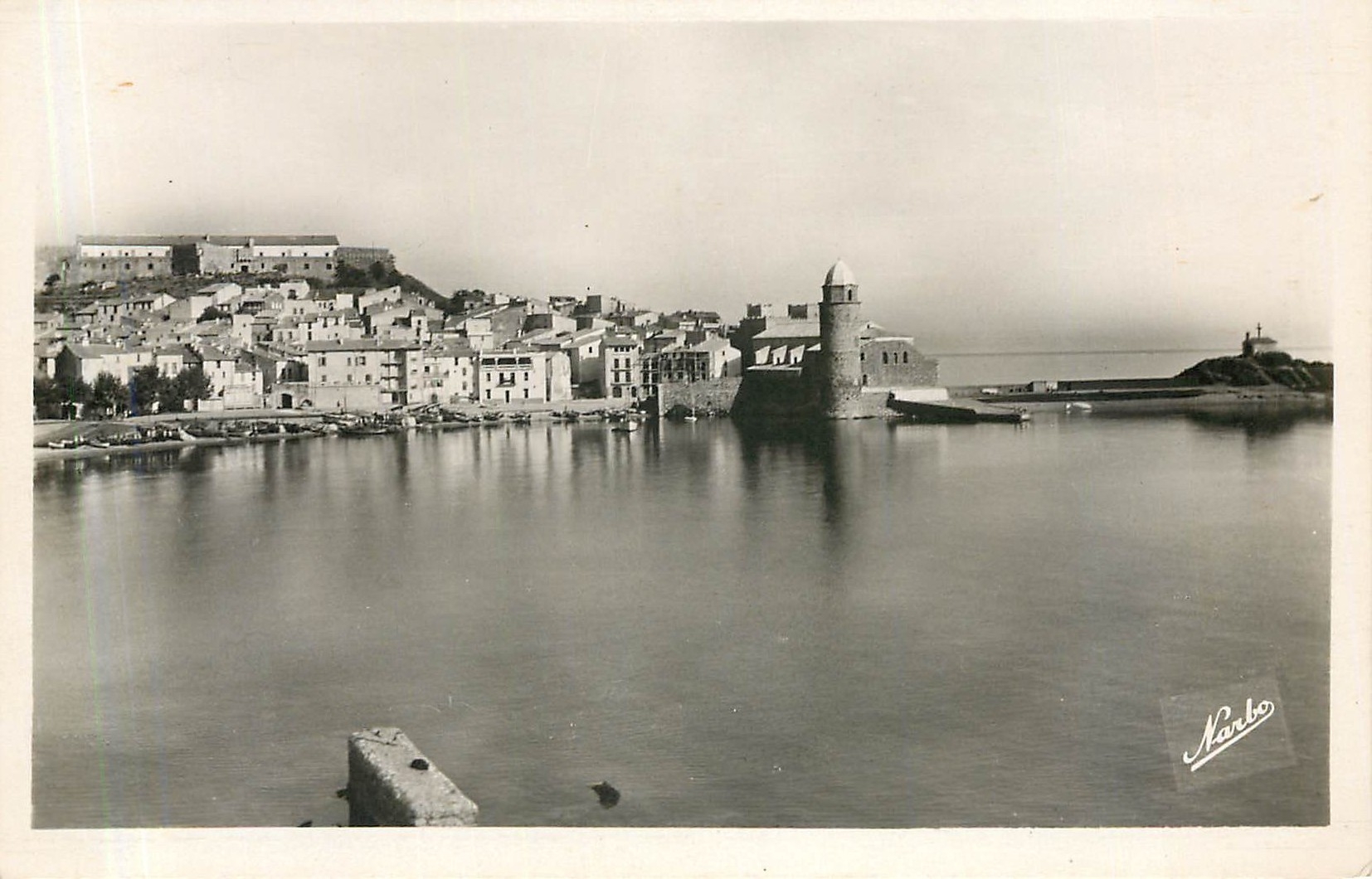 CPM COLLIOURE(Pyr-Or) Ensemble de la etite chapelle.L'Eglise fotifiee saint-Vincent  la vieille Vill