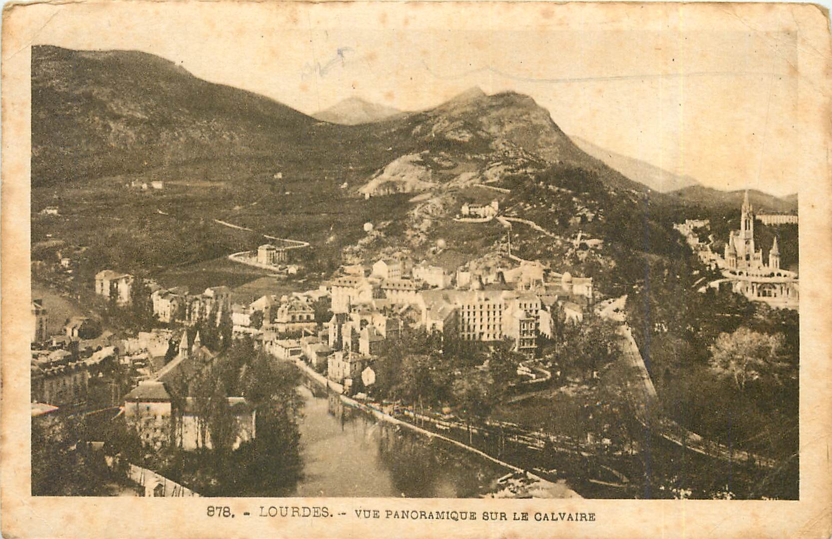 CPA LOURDES - VUE PANORAMIQUE SUR LE CALVAIRE