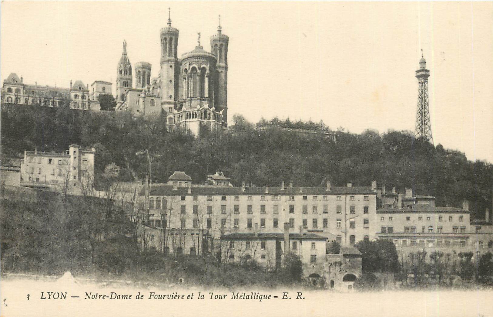 CPA LYON - Notre Dame de Fourvière et la Tour Métallique- E.R