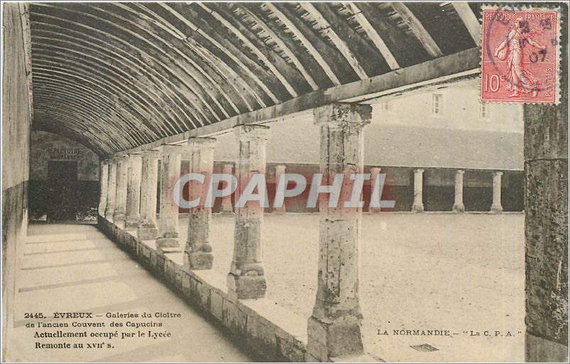 CPA EVREUX-Galerie du Clotre de l'ancien Couvent des Capucines.Actuellement occupé par le Lycee Remo