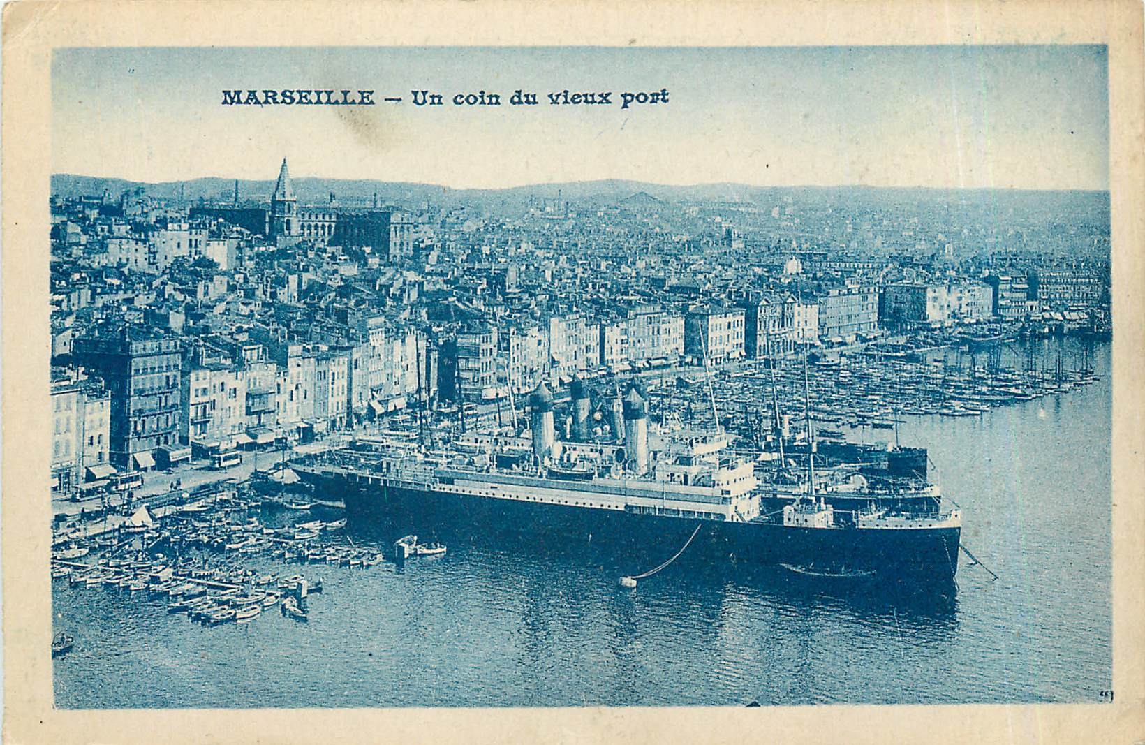 CPA MARSEILLE-Un coin du vieux Port Bateau