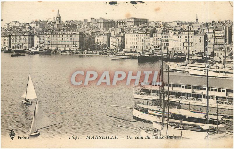 CPA MARSEILLE-Un coin du Vieux Port Bateaux
