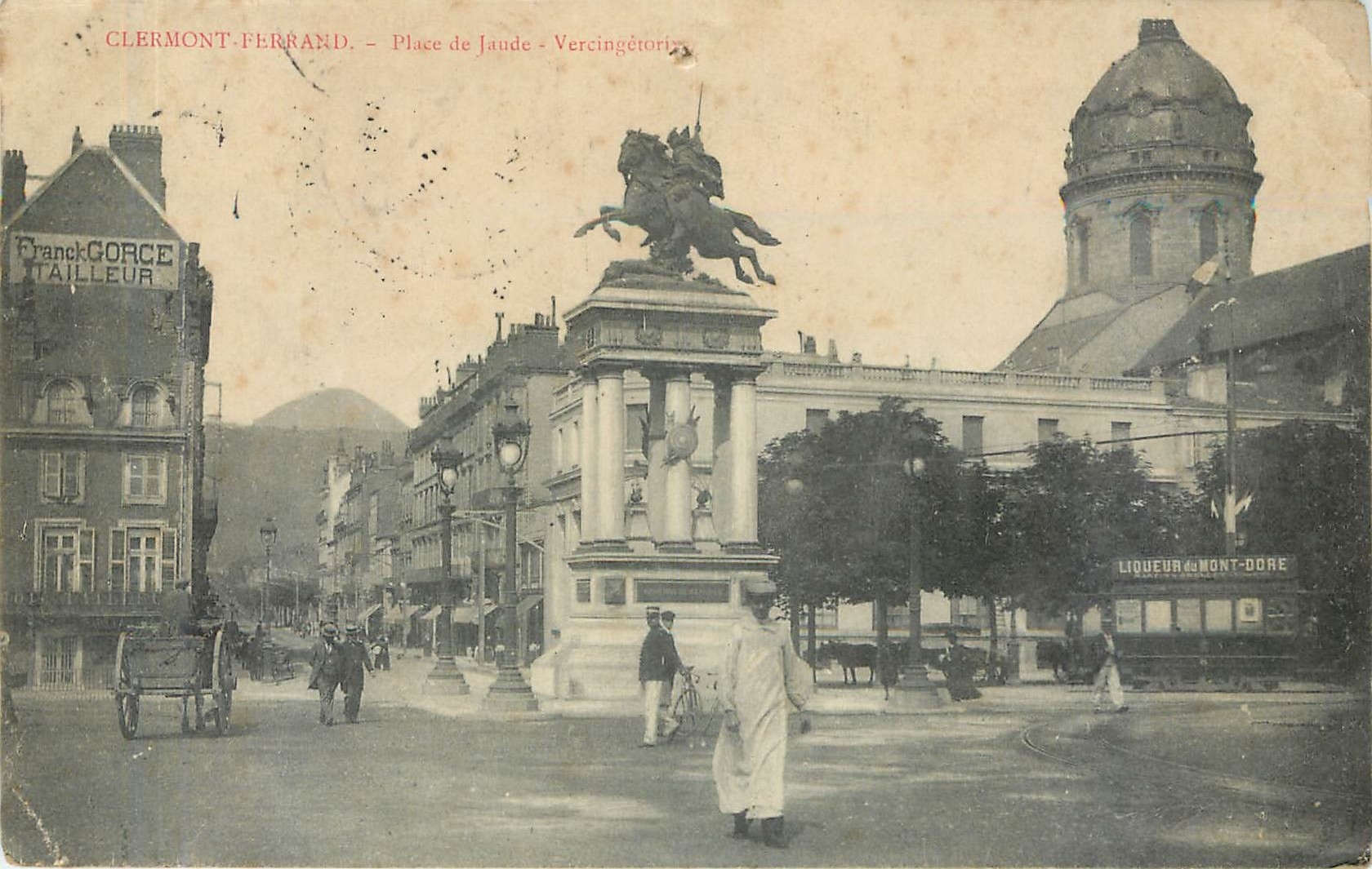 CPA CLERMONT FERRAND-Place de jaude-Vereingetorix