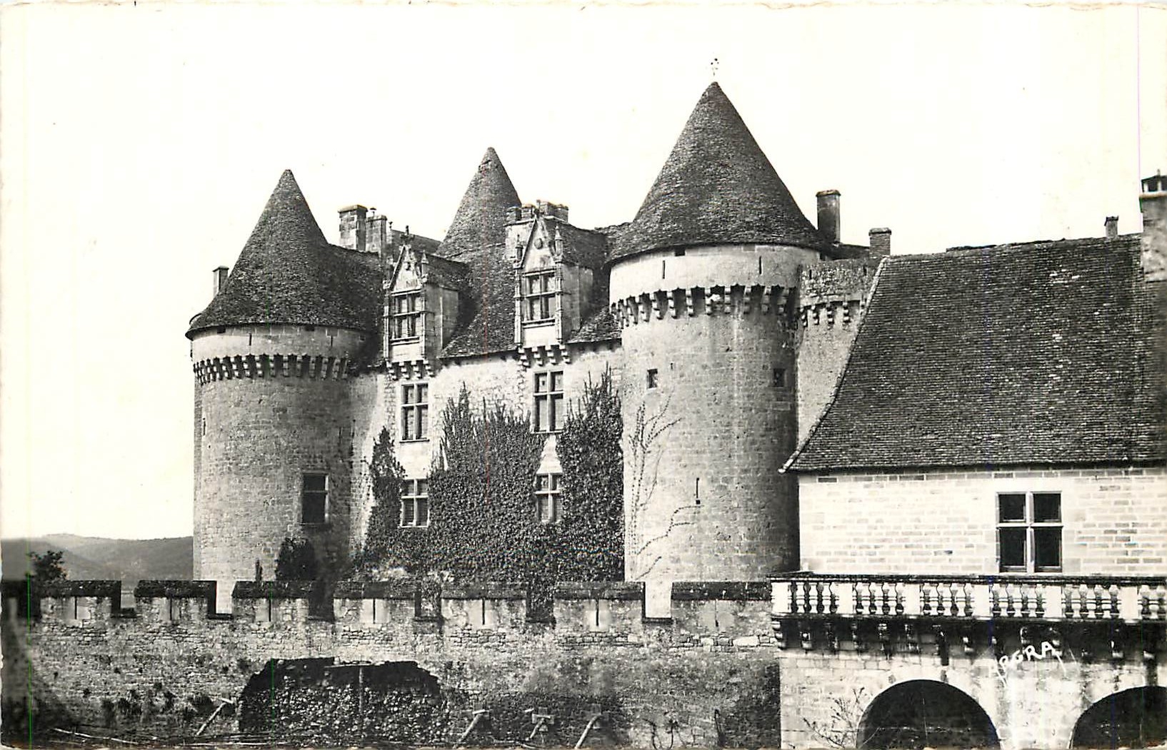 Château de Fenelon — Dordogne — Éditions ARGRA