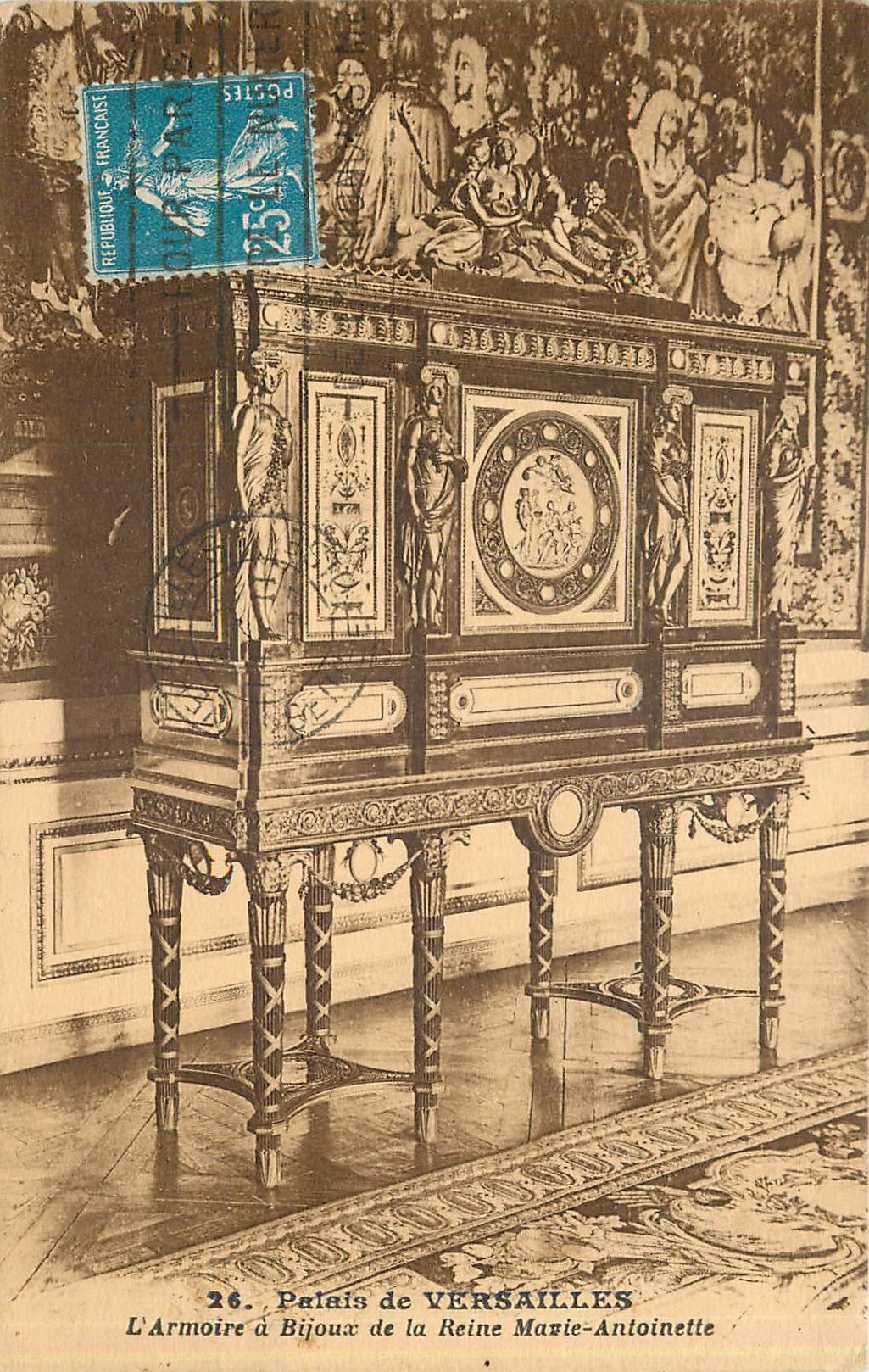 CPA Palais de Versailles L'Armoire a Bijoux de la Reine Marie Antoinette 