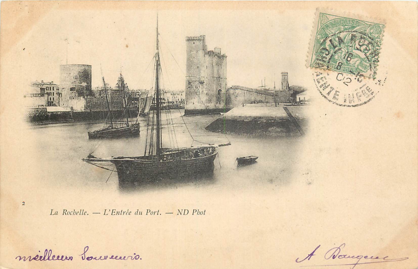 La Rochelle — L'Entrée du Port — ND Phot