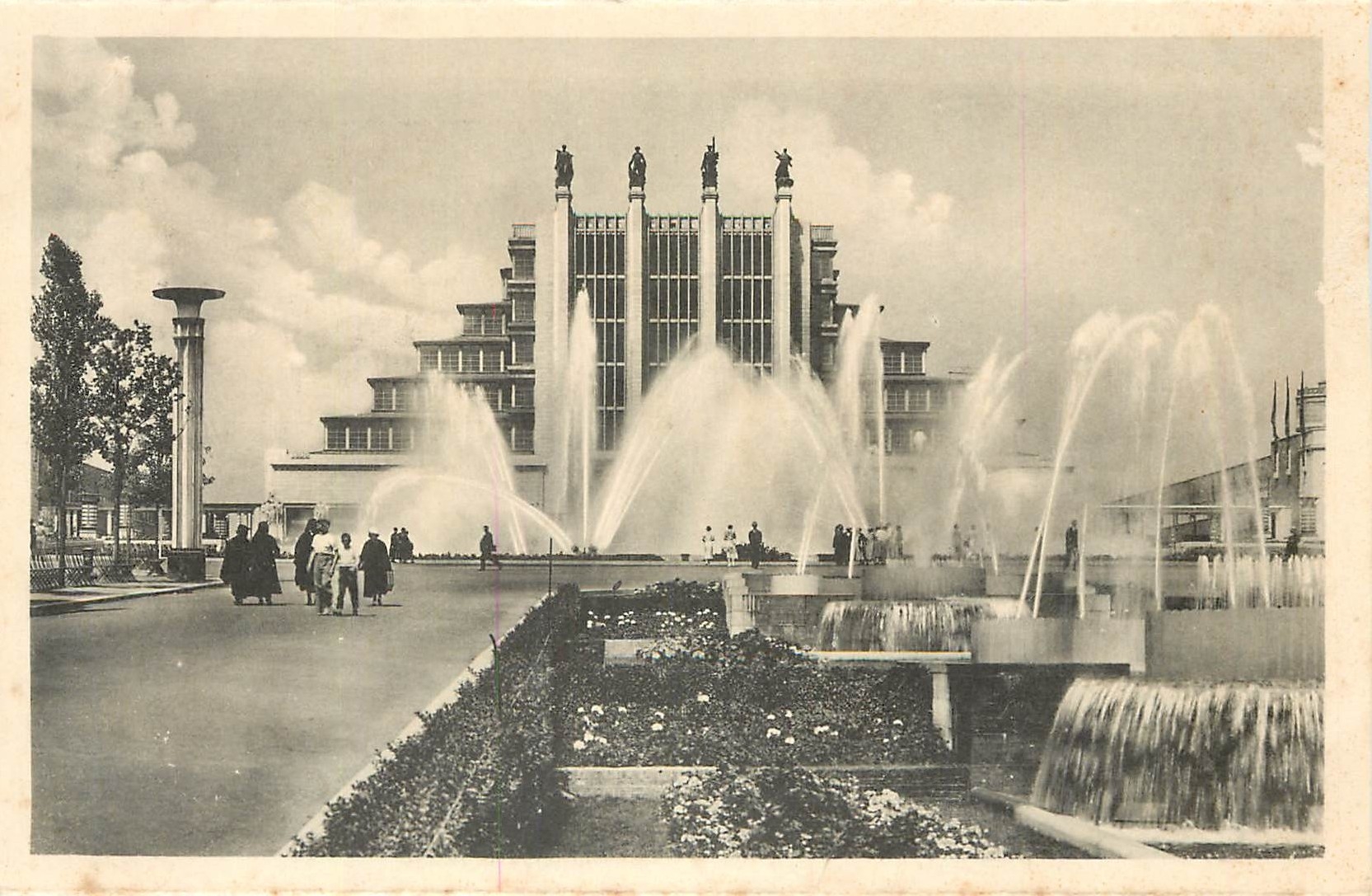 Les fontaines — Exposition Universelle, Bruxelles 1935 — Édition Nouvelle