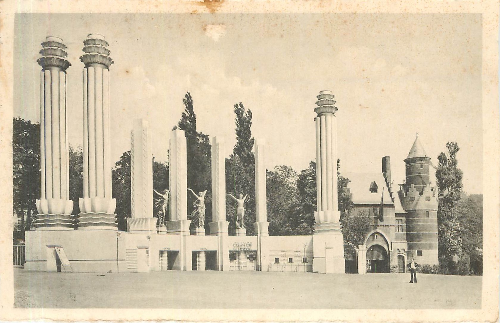 Entrée principale — Exposition Universelle — Édition Nouvelle, Bruxelles 1935