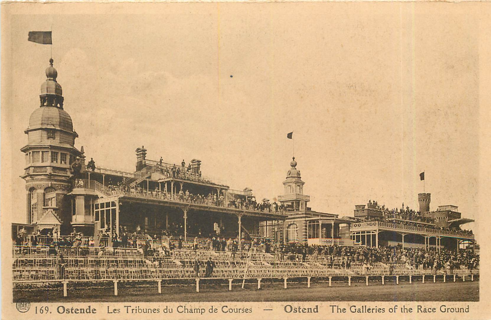 CPA Ostende Les Tribunes du Champ de Courses 
