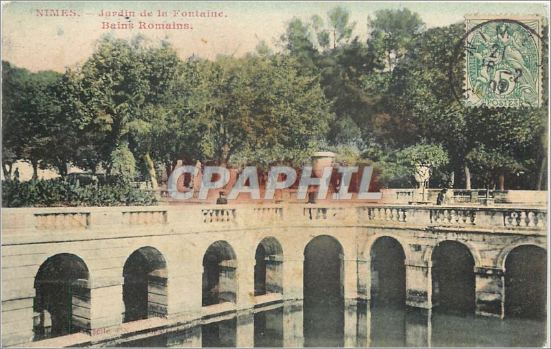 Nîmes — Jardin de la Fontaine. Bains Romain