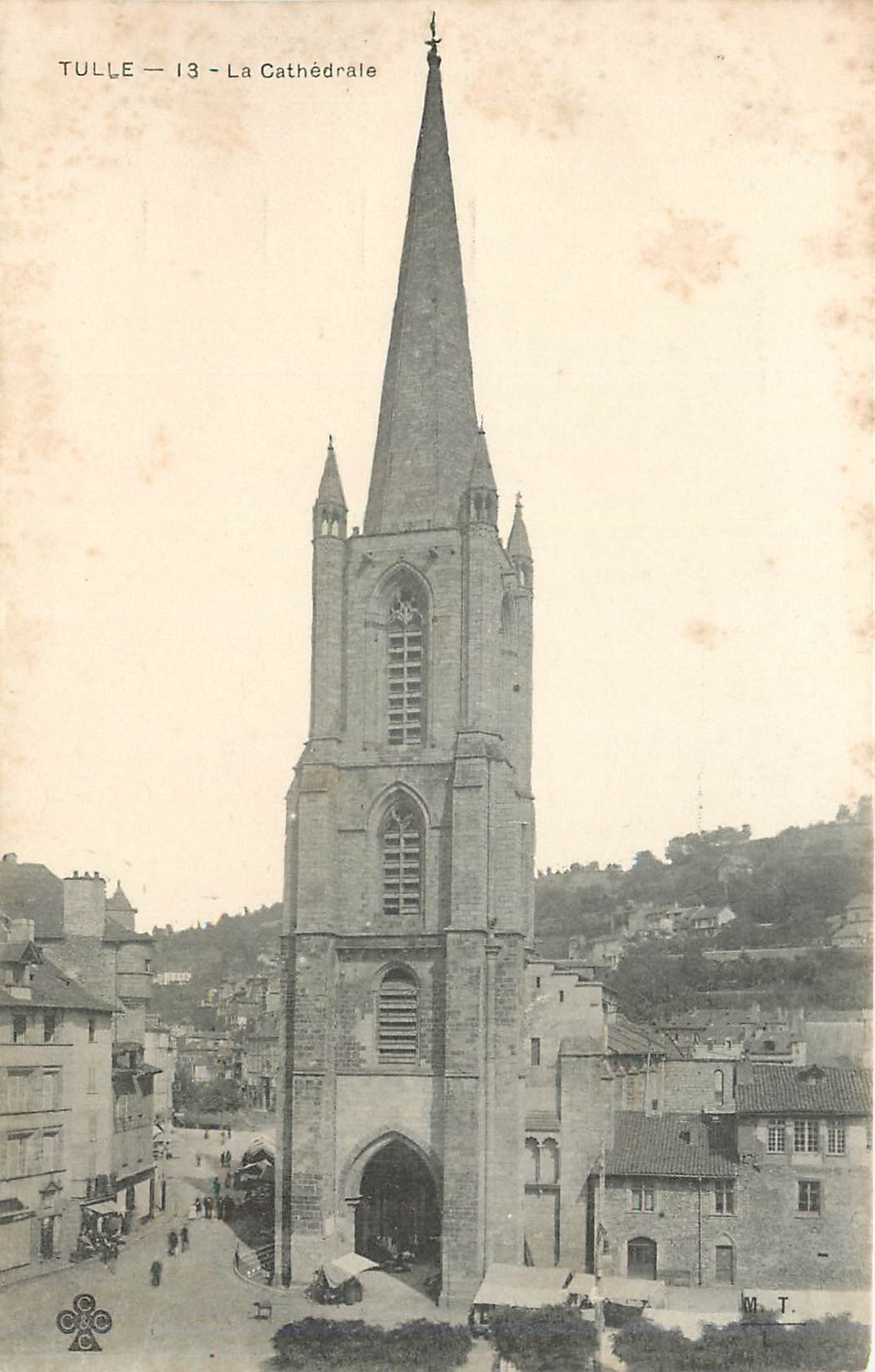 CPA Tulle La Cathedrale 