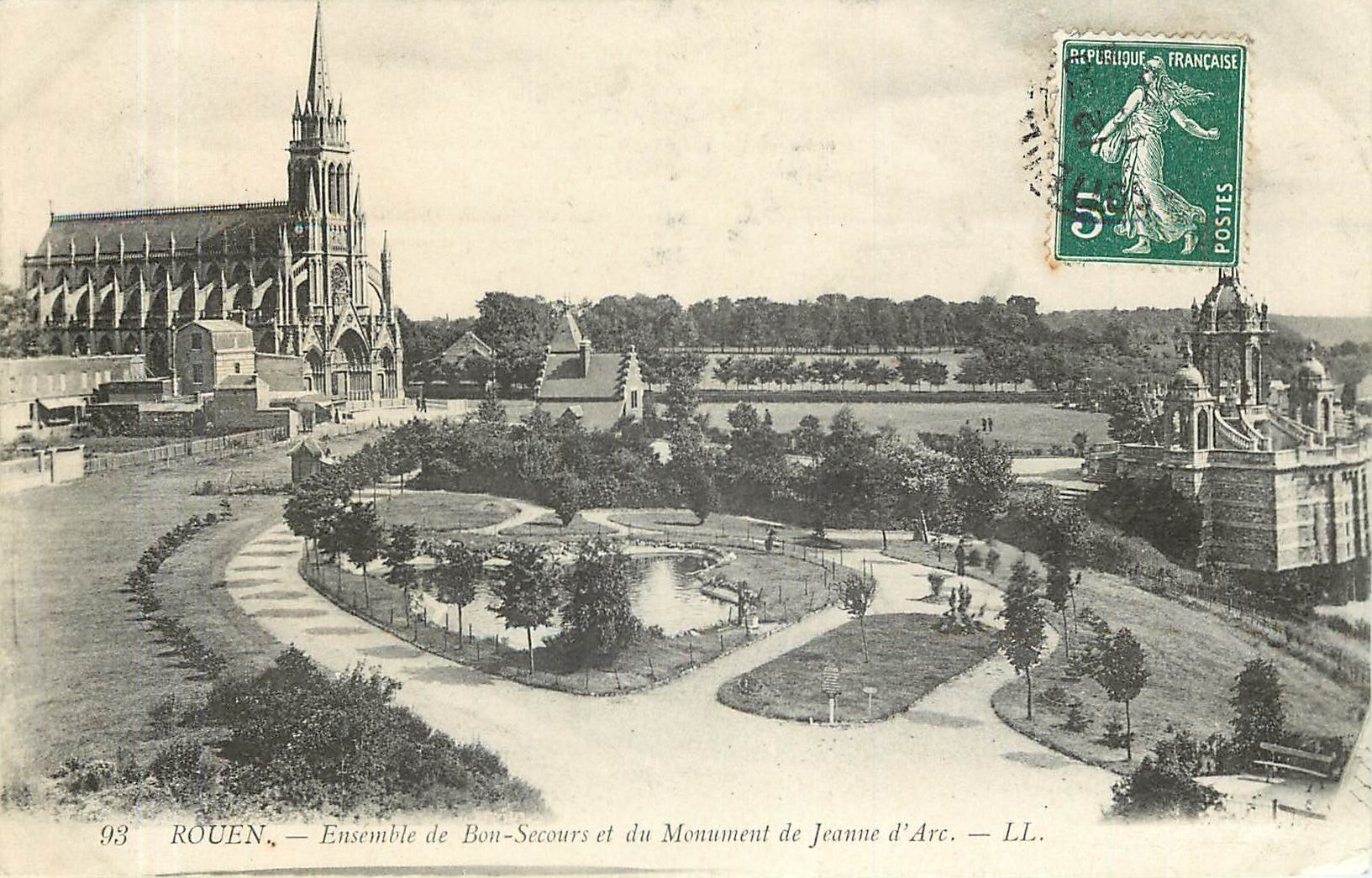 CPA Rouen Ensemble de Bon Secours et du Monument de Jeanne d'Arc 