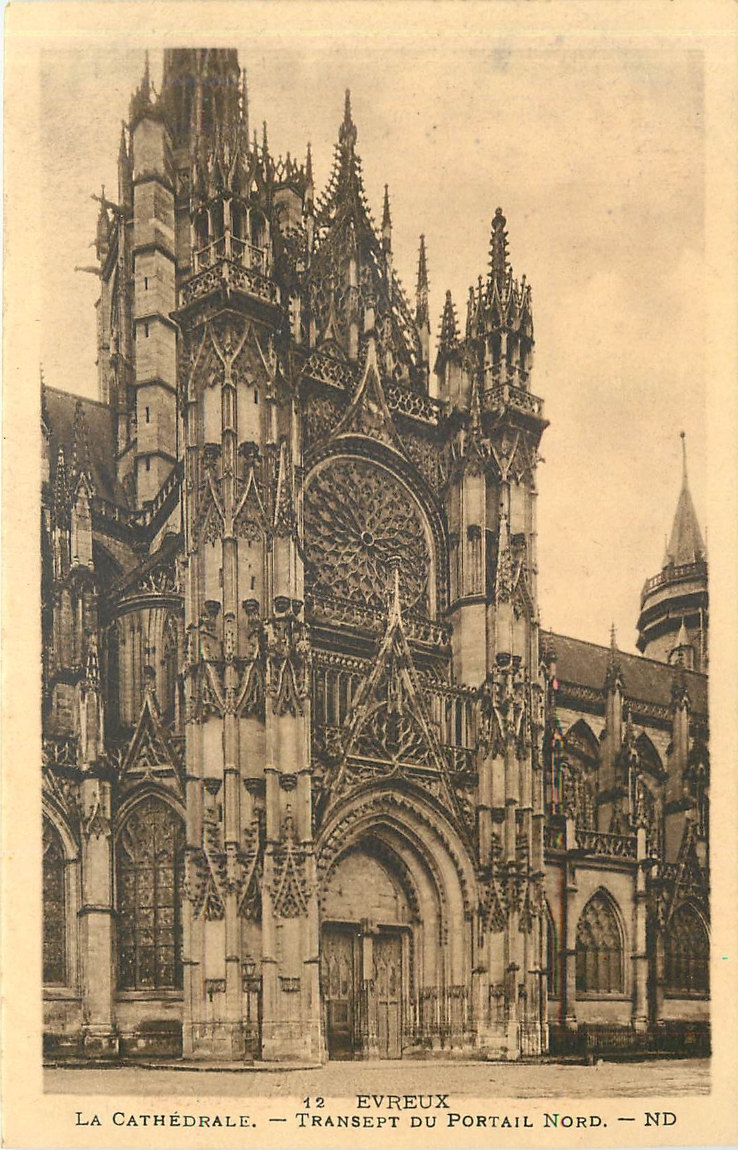 CPM Evreux La Cathedrale Transept du Portail Nord 