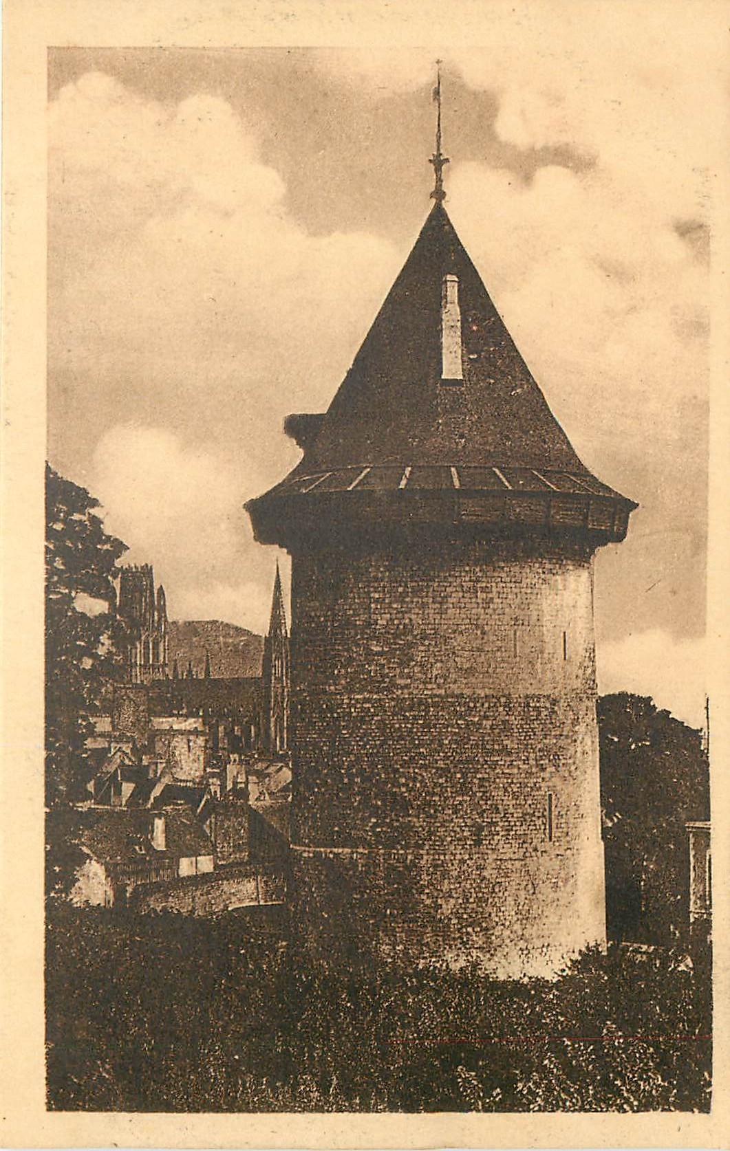CPM Rouen La Tour Sainte Jeanne d'Arc 