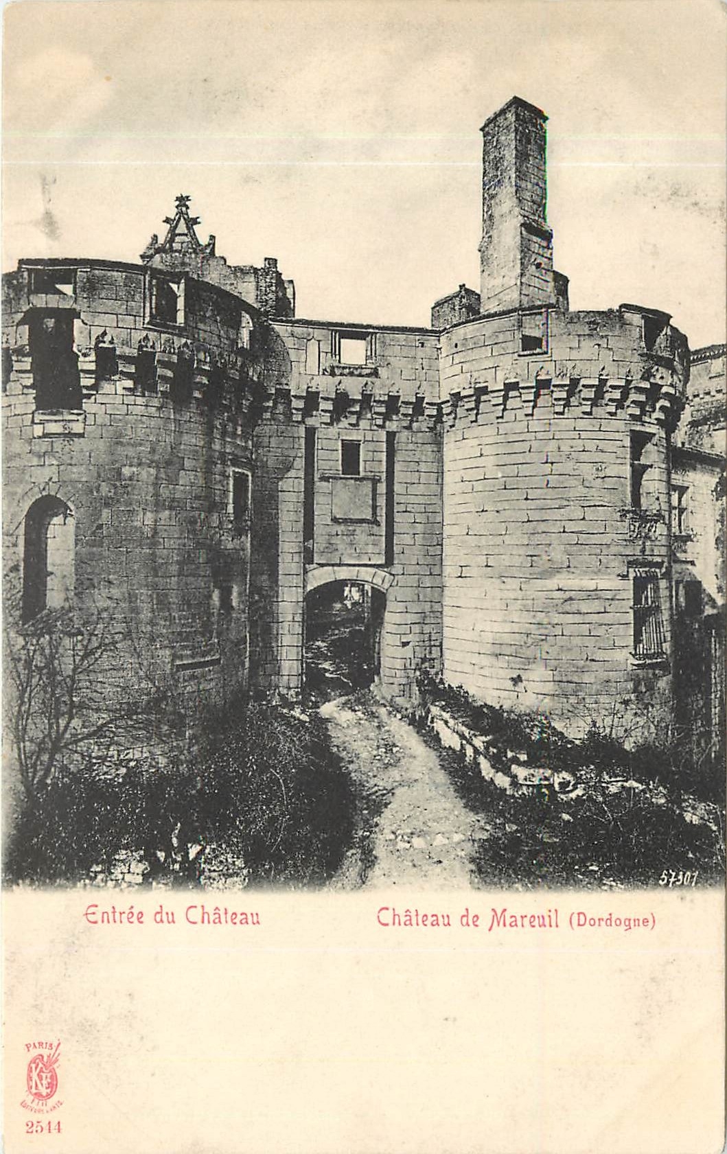 CPA Entree du Chateau Chateau de Mareuil Dordogne 