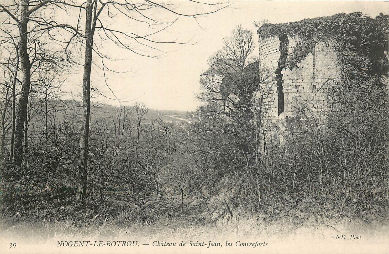 CPA Nogent Le Rotrou Chateau de Saint Jean les Comtreforts 