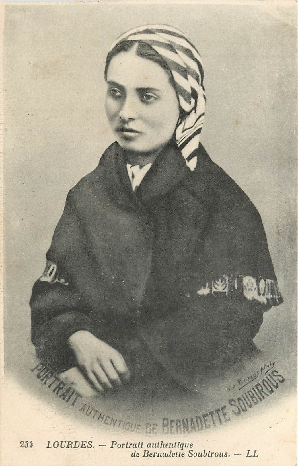 CPA Lourdes Portrait authentique de Bernadette Soubirous 