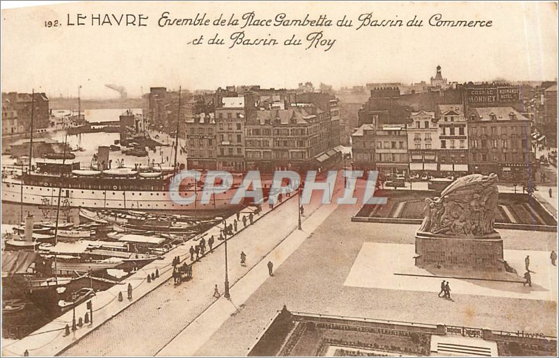 CPA Le Havre Ensemble de la Place Gambetta du Bassin du Commerce et du Bassin du Roy 