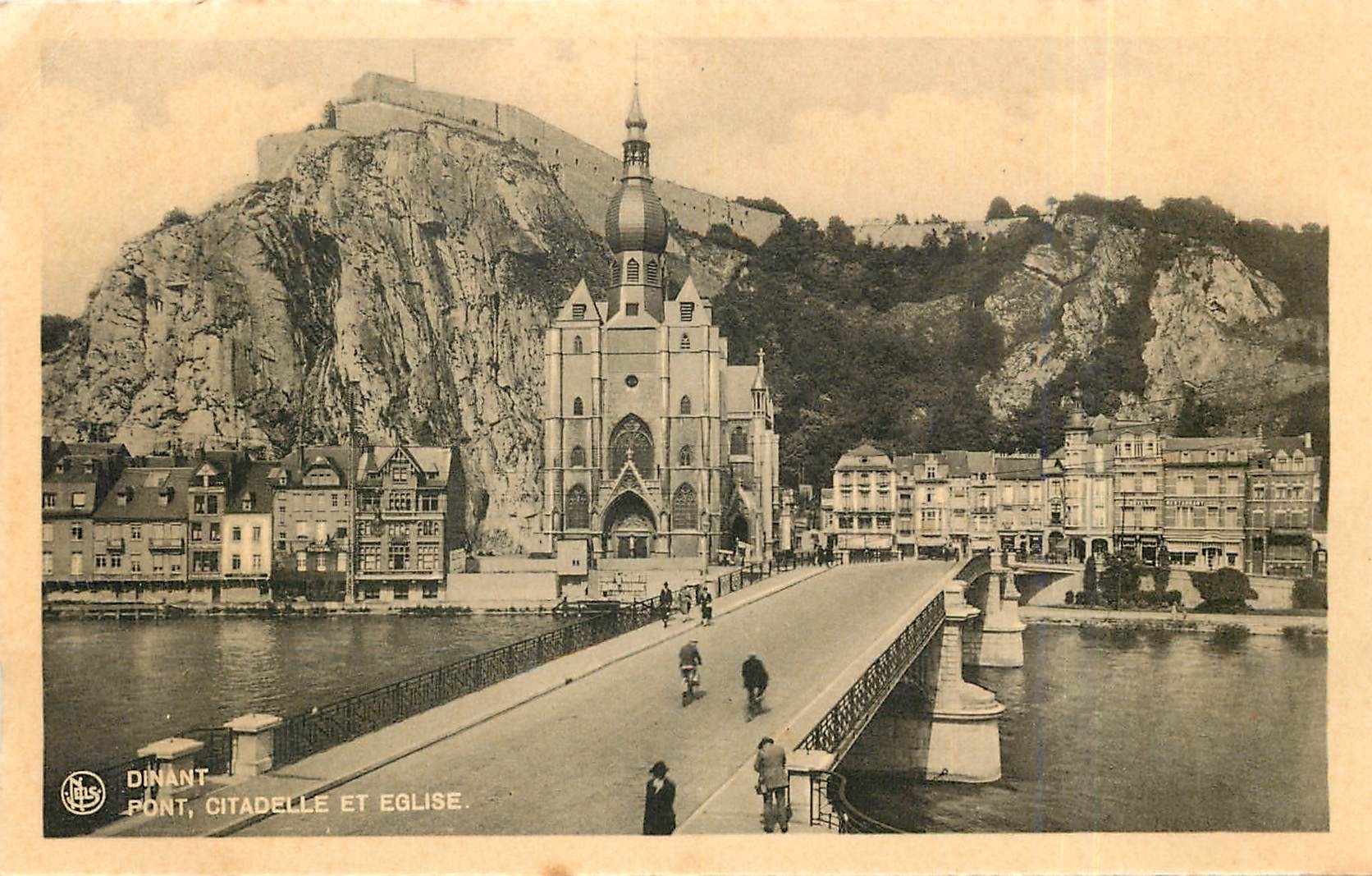 CPA Dinant Pont Citadelle et Eglise 