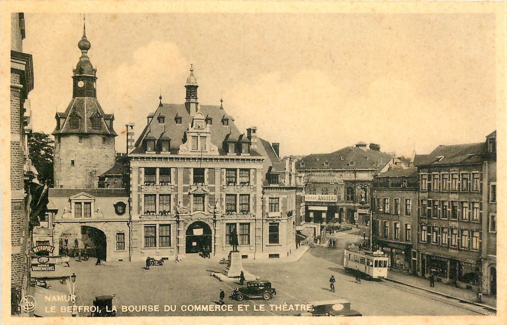 CPA Namur Le Beffroi La Bourse du Commerce et le Theatre Tramway