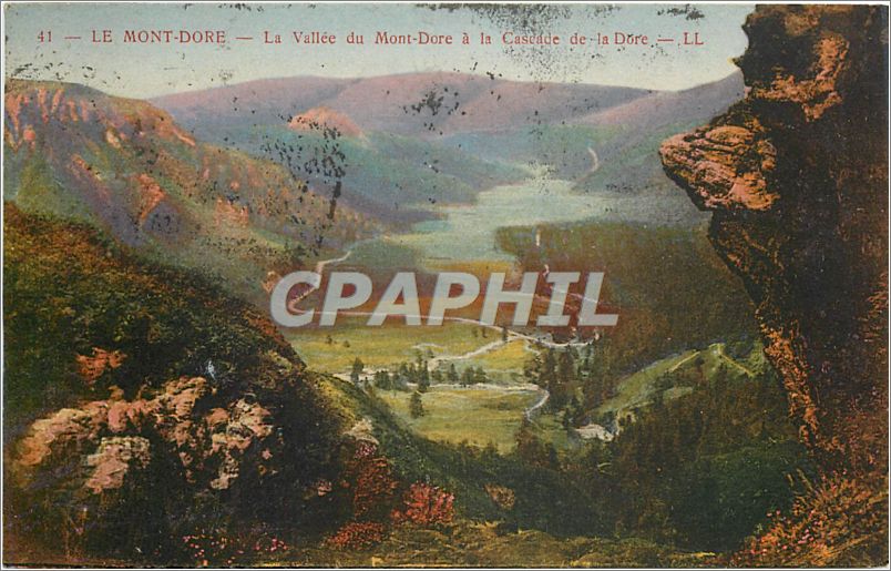 CPA Le Mont Dore La Vallee du Mont Dore a la Cascade de la Dore 