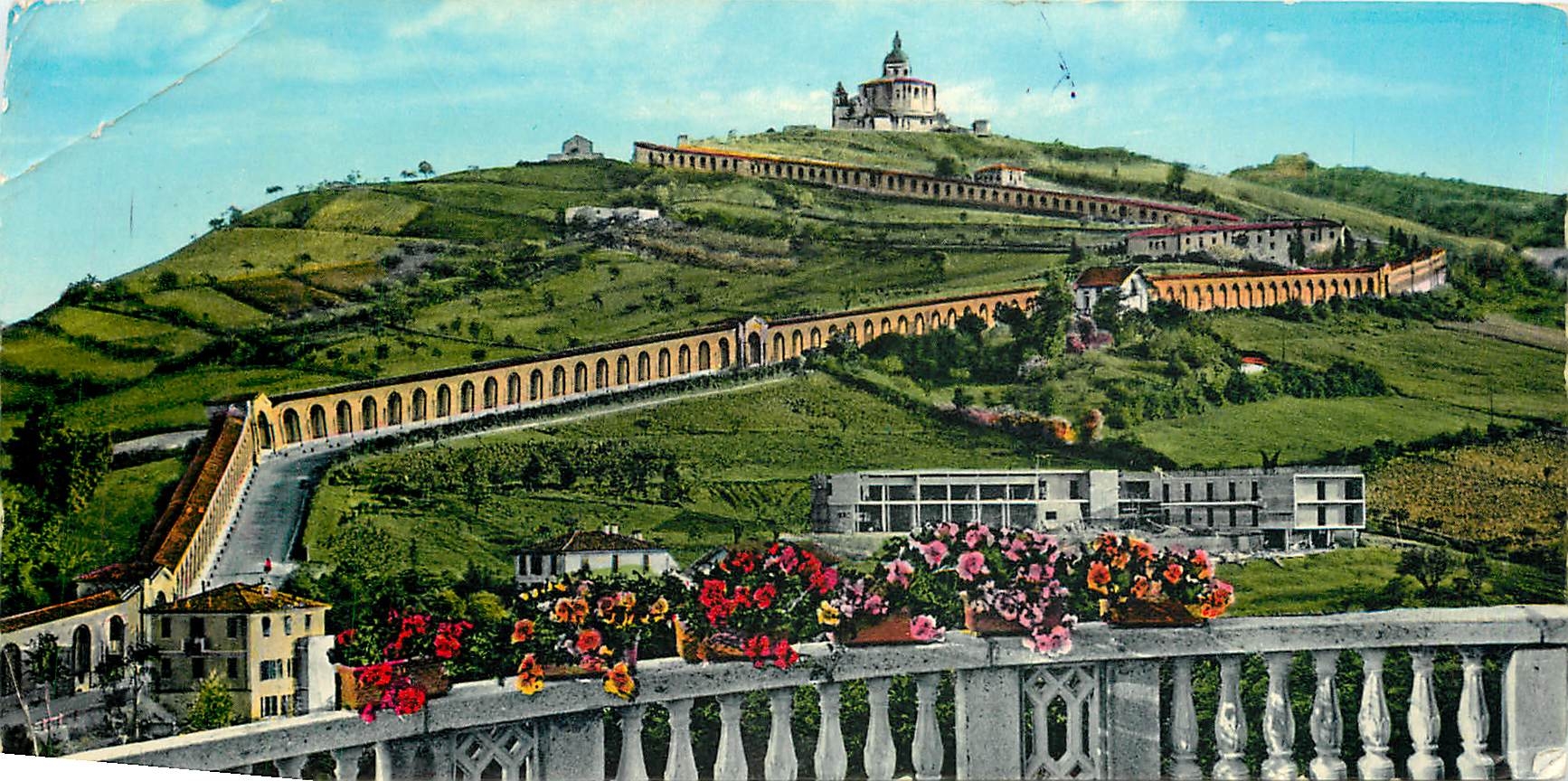 CPA Bologna Portiques et Sanctuaire de St Luc 