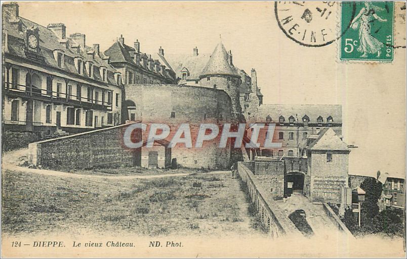 CPA Dieppe Le vieux Chateau 
