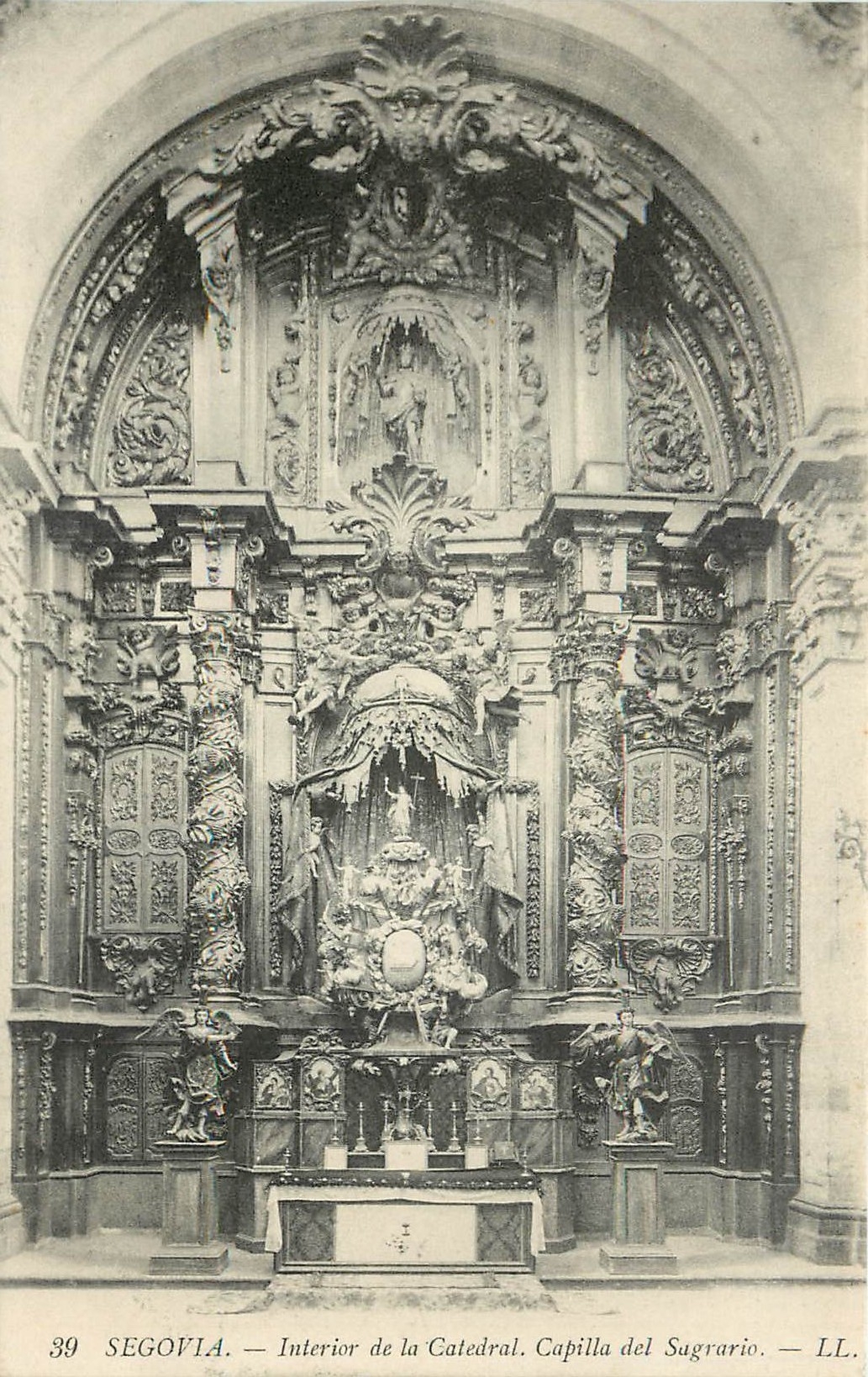 CPA Segovia Interior de la Catedral Capilla del Sagrario 
