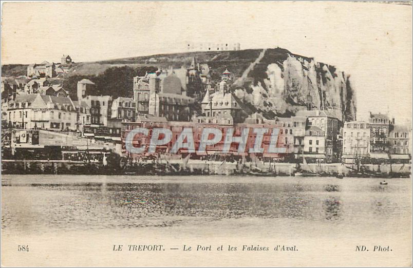 CPA Le Treport Le Port et les Falaises d'Aval 