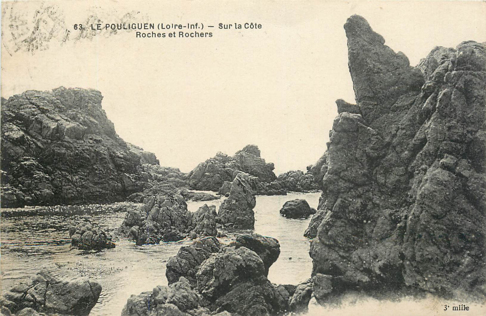 CPA Le Pouliguen Loire Inf Sur la Cote Roches et Rochers 