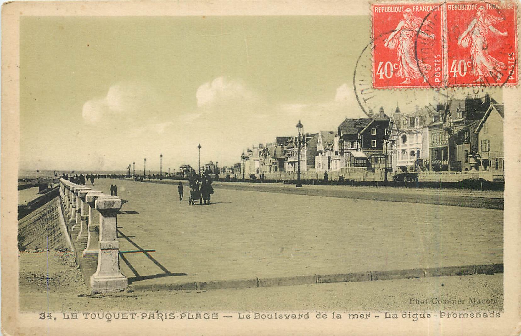Le Touquet-Paris-Plage — Le Boulevard de la mer — La digue - Promenade — Phot. Combier Maccon