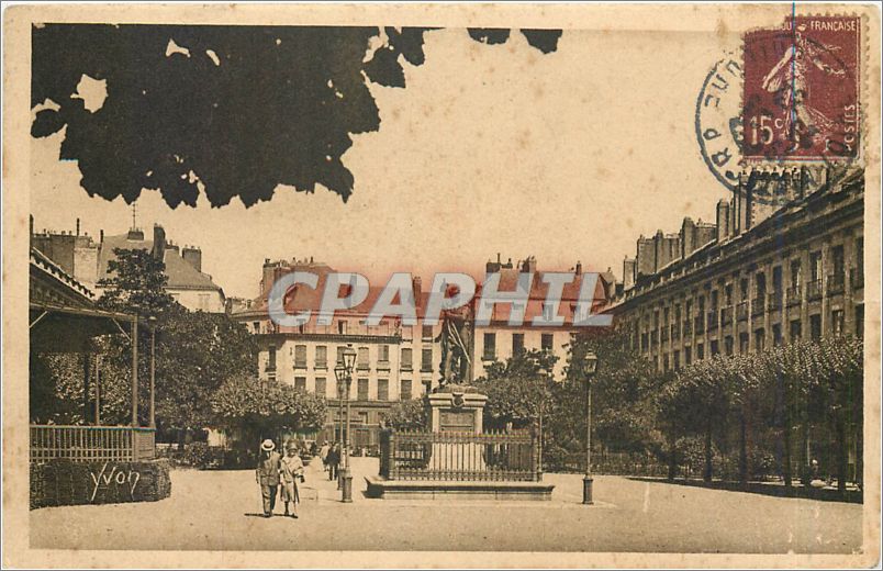 CPA Nantes Loire Inferieure Le Square Cambronne 