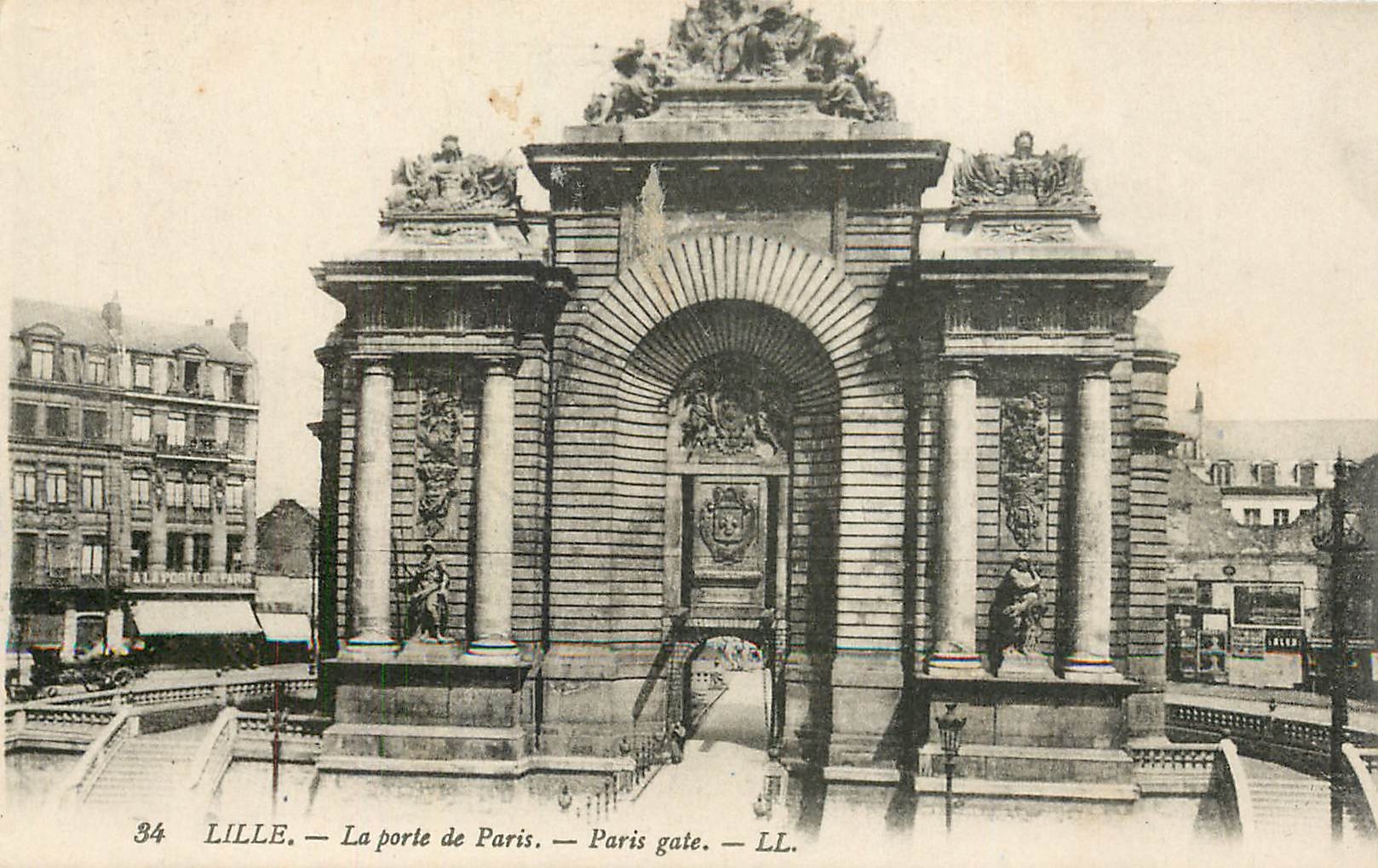 CPA Lille La Porte de Paris 
