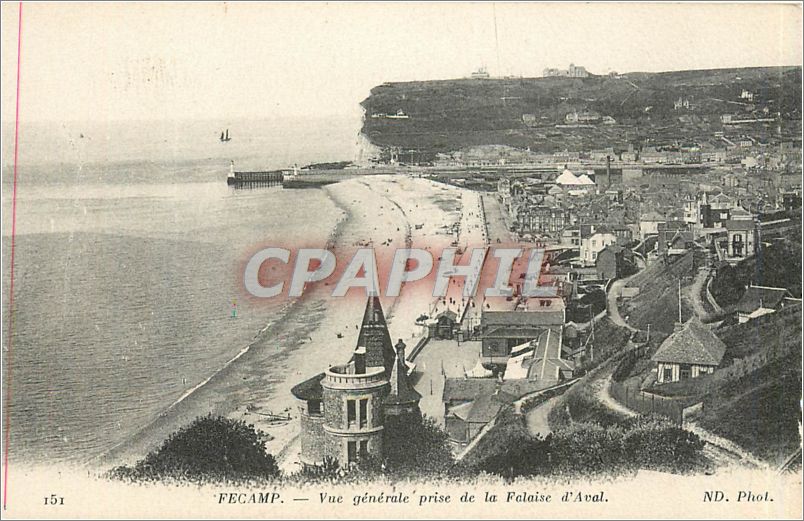 CPA Fecamp Vue generale prise de la Falaise d'Aval 