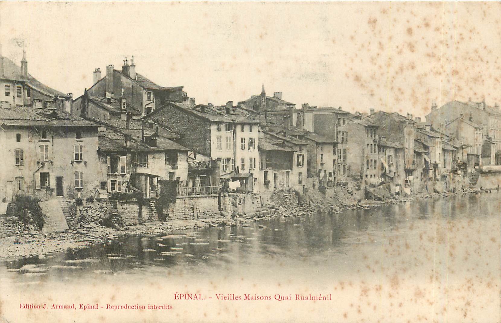 CPA Epinal Vieilles Maisons Quai Rualmenil 