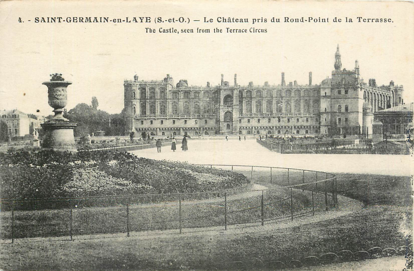 CPA Saint Germain en Laye S et O Le Chateau pris du Rond Point de la Terrasse 