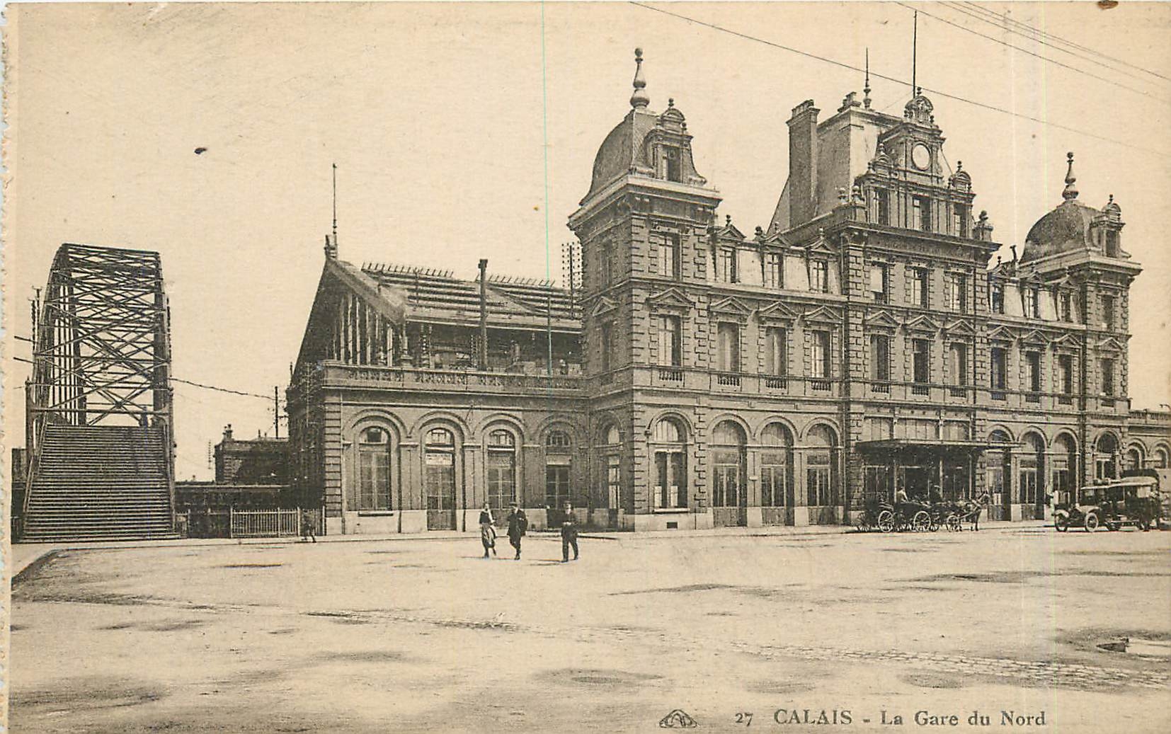 CPA Calais La Gare du Nord 