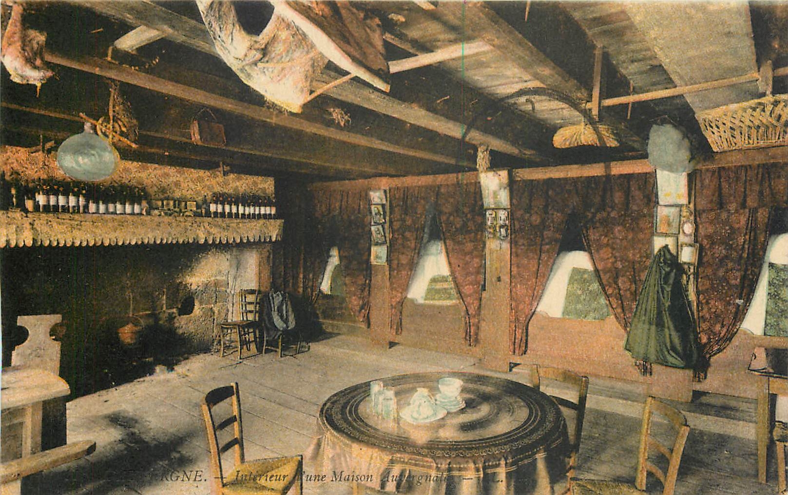 CPA Interieur une Maison Auvergne