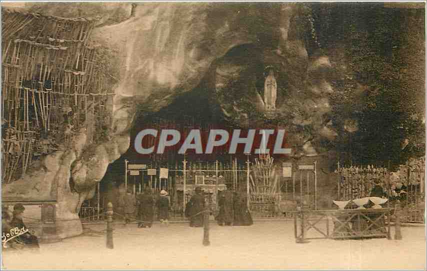 CPA Lourdes Htes Pyrenees La Grotte 