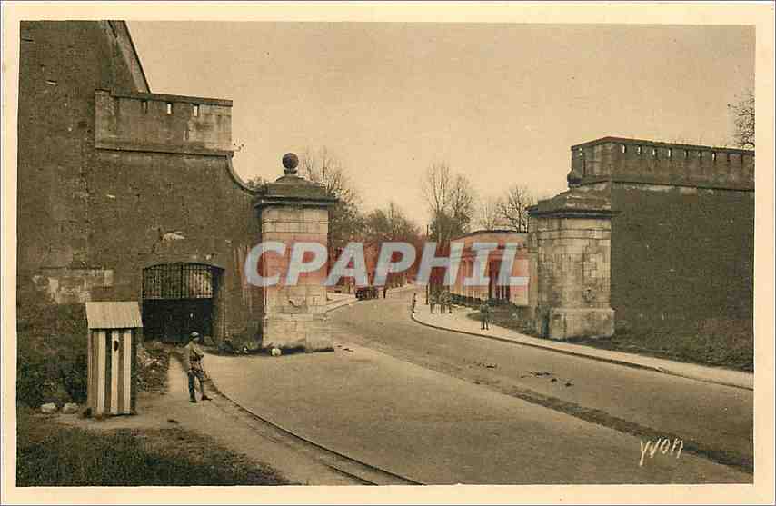 CPA Verdun Meuse Les Fortifications la Porte Neuve 