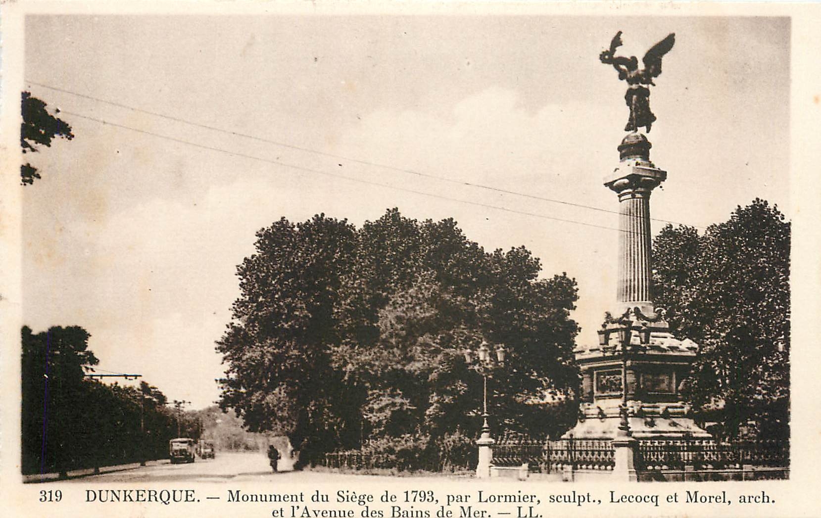 CPA Dunkerque Monument du Siege de 1793 par Lormier sculpt Lecocq et Morel arch 